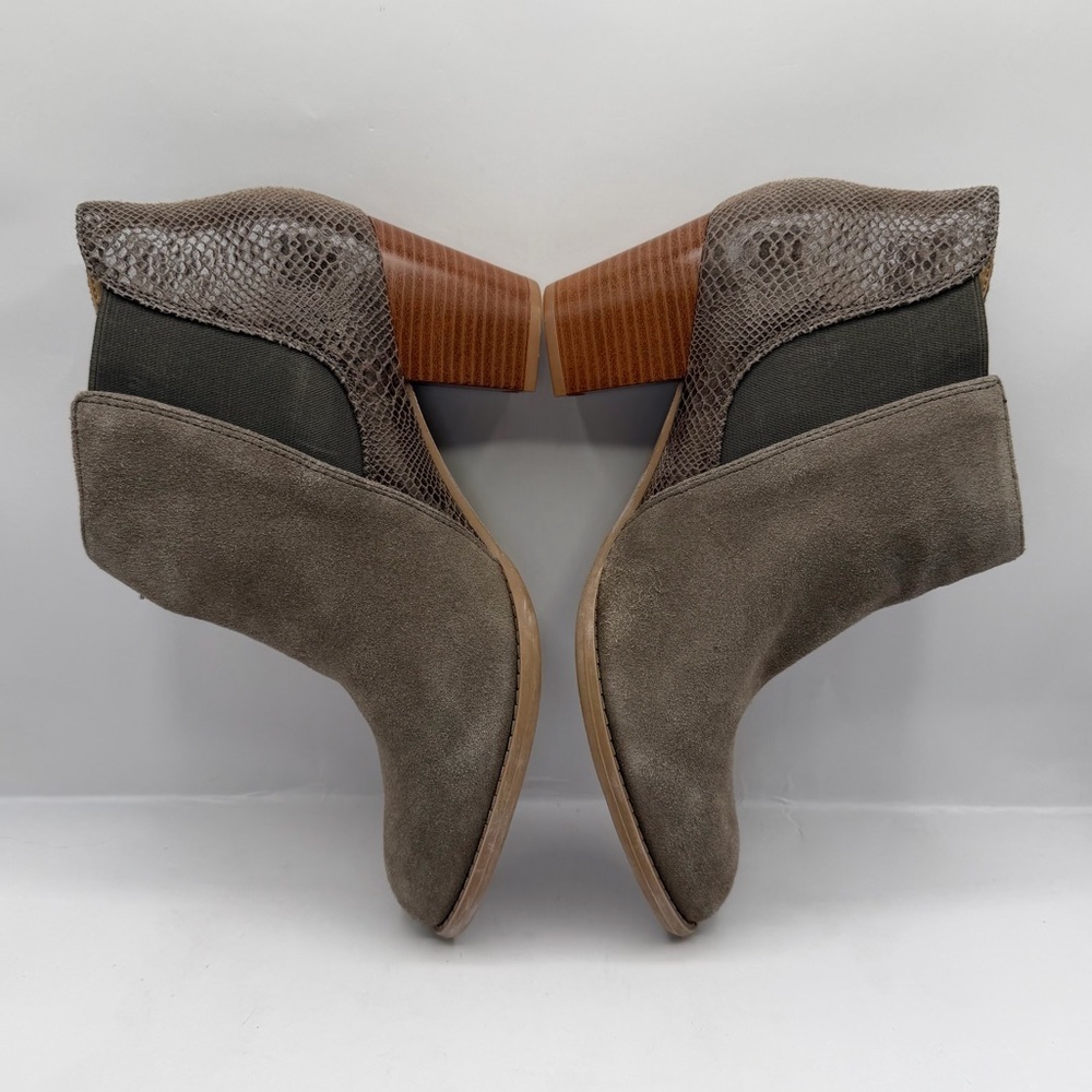 Vionic Anne Boots Womens 9 Brown Suede Leather Ankle Booties Casual Zip Up - Picture 4 of 10